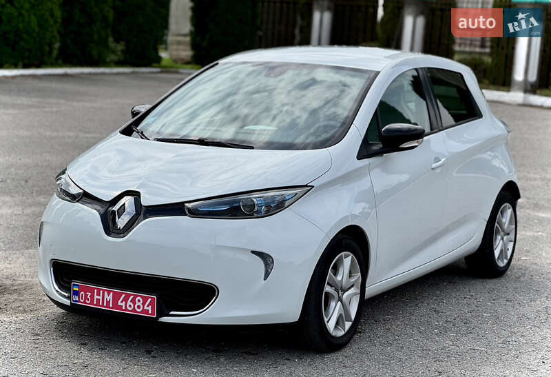 Хэтчбек Renault Zoe 2019 в 
