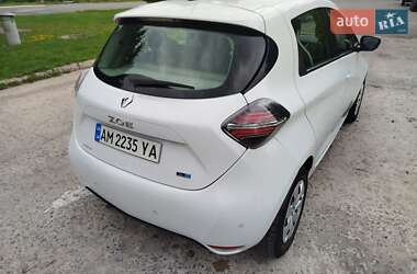 Хэтчбек Renault Zoe 2021 в 