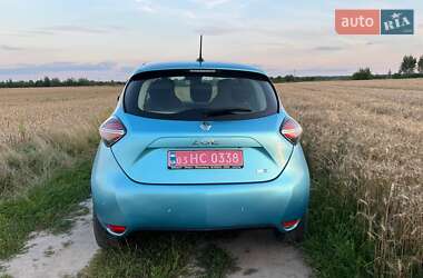 Хэтчбек Renault Zoe 2021 в 