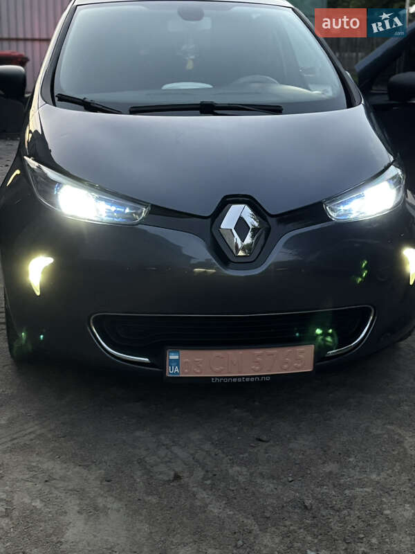Хэтчбек Renault Zoe 2018 в Киеве фото 11 Хэтчбек Renault Zoe 2018 в Киеве