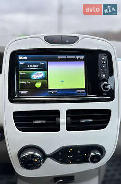 Хэтчбек Renault Zoe 2014 в 