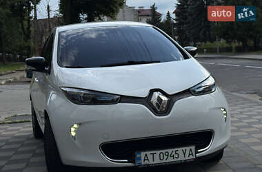 Хэтчбек Renault Zoe 2015 в 