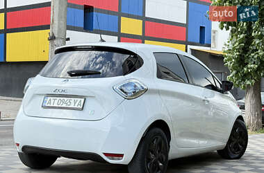 Хэтчбек Renault Zoe 2015 в 