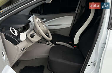 Хэтчбек Renault Zoe 2015 в 