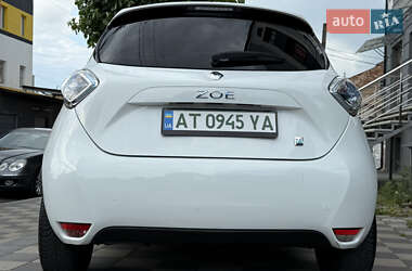 Хэтчбек Renault Zoe 2015 в 