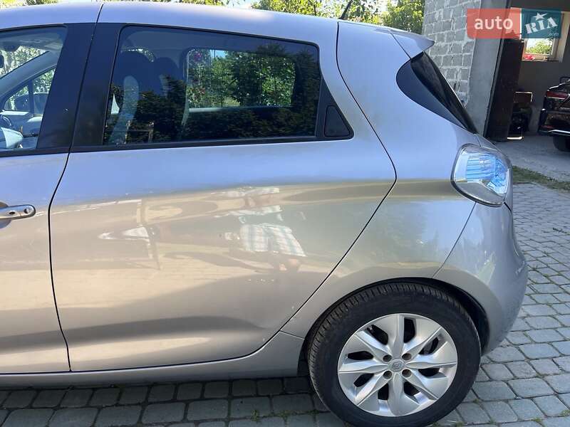 Хэтчбек Renault Zoe 2015 в Львове