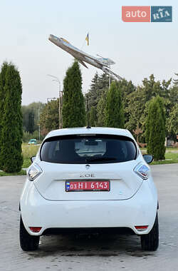 Хэтчбек Renault Zoe 2013 в 