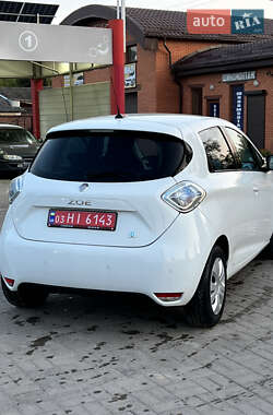 Хэтчбек Renault Zoe 2013 в 