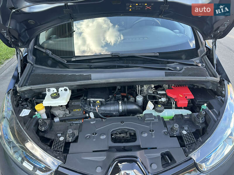 Хэтчбек Renault Zoe 2019 в Луцке