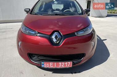 Хэтчбек Renault Zoe 2018 в 