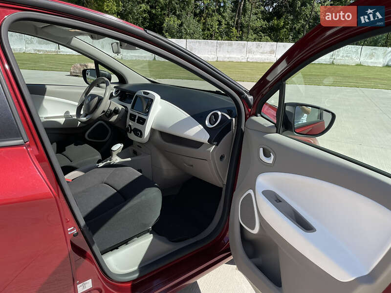 Хэтчбек Renault Zoe 2018 в Луцке