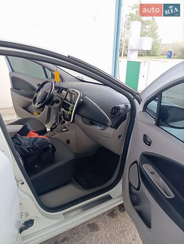 Хэтчбек Renault Zoe 2015 в Шаргороде фото 4 Хэтчбек Renault Zoe 2015 в Шаргороде