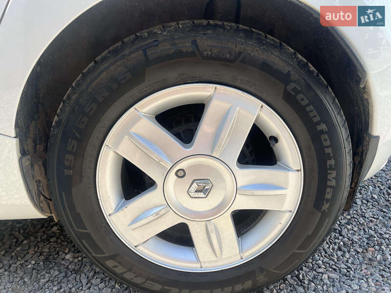 Хэтчбек Renault Zoe 2013 в Виннице