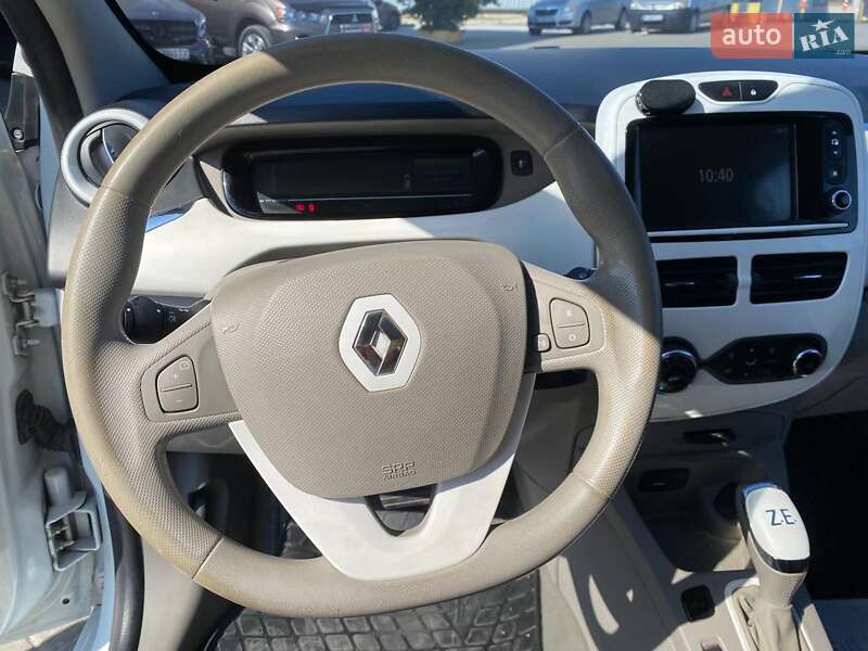 Хэтчбек Renault Zoe 2015 в Львове