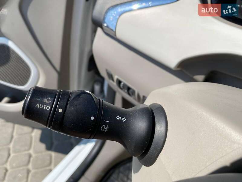 Хэтчбек Renault Zoe 2015 в Львове