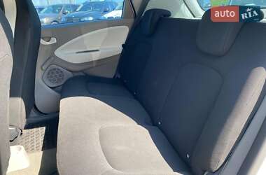 Хэтчбек Renault Zoe 2015 в 