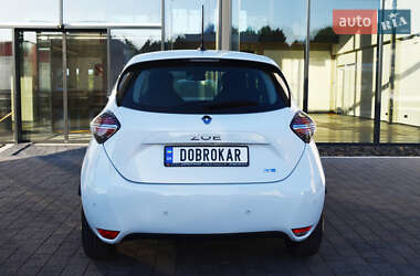 Хэтчбек Renault Zoe 2021 в 