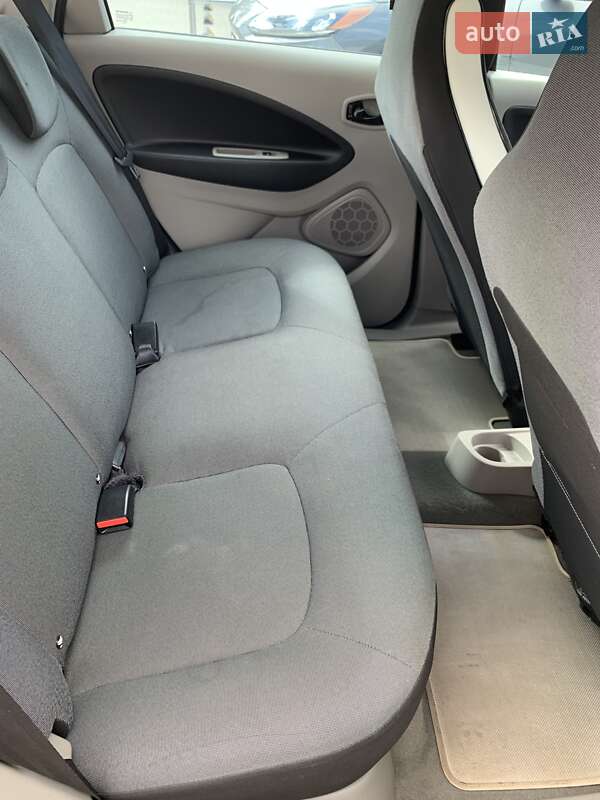 Хэтчбек Renault Zoe 2015 в Ровно