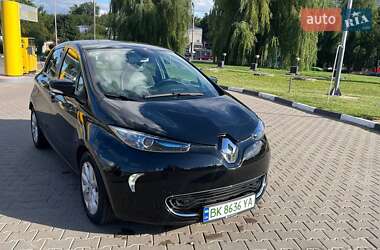 Хэтчбек Renault Zoe 2016 в 