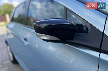 Хэтчбек Renault Zoe 2013 в 