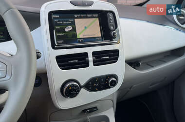 Хэтчбек Renault Zoe 2013 в 