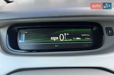 Хэтчбек Renault Zoe 2013 в 