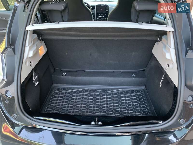 Хэтчбек Renault Zoe 2017 в Луцке фото 24 Хэтчбек Renault Zoe 2017 в Луцке
