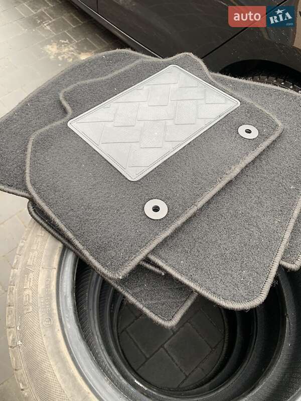 Хэтчбек Renault Zoe 2017 в Луцке фото 35 Хэтчбек Renault Zoe 2017 в Луцке