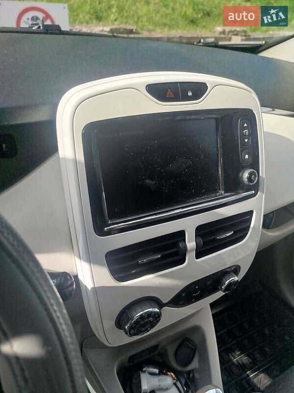 Хетчбек Renault Zoe 2016 в Дрогобичі