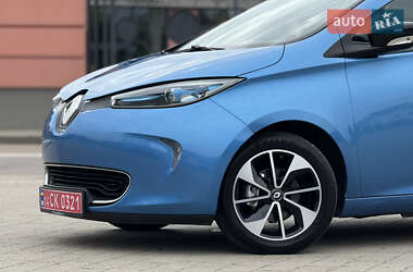 Хэтчбек Renault Zoe 2017 в 
