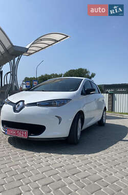 Хэтчбек Renault Zoe 2017 в 