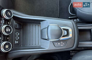 Хэтчбек Renault Zoe 2021 в 