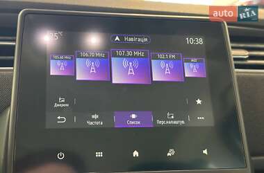 Хэтчбек Renault Zoe 2020 в 