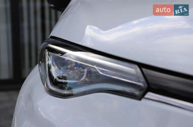 Хэтчбек Renault Zoe 2022 в 