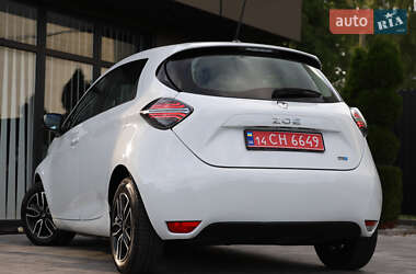 Хэтчбек Renault Zoe 2022 в 