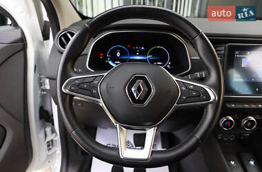Хэтчбек Renault Zoe 2022 в 