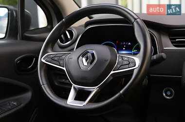Хэтчбек Renault Zoe 2022 в 