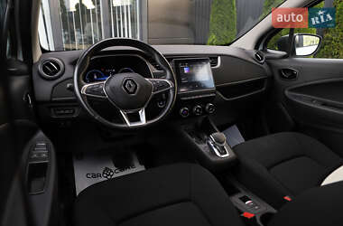 Хэтчбек Renault Zoe 2022 в 