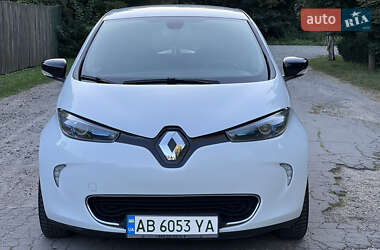 Хэтчбек Renault Zoe 2017 в 