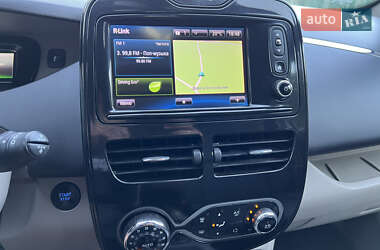 Хэтчбек Renault Zoe 2017 в 