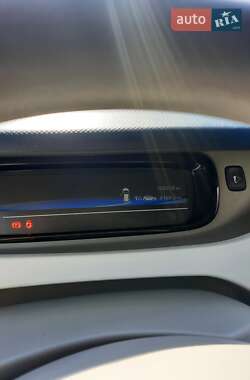 Хетчбек Renault Zoe 2015 в Дрогобичі