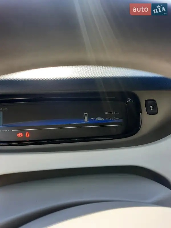 Renault Zoe 2015 VIN VF1AGVYB053185457 фото оголошення 12 з 42