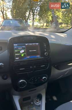 Хэтчбек Renault Zoe 2014 в 
