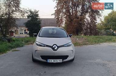 Хэтчбек Renault Zoe 2016 в 