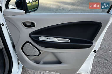 Хэтчбек Renault Zoe 2014 в 