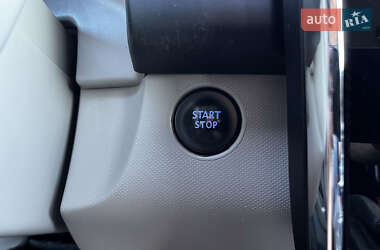 Хэтчбек Renault Zoe 2014 в 