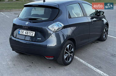 Хэтчбек Renault Zoe 2017 в 