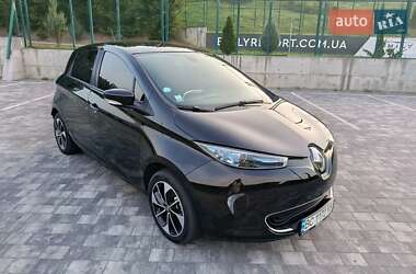 Хэтчбек Renault Zoe 2018 в 