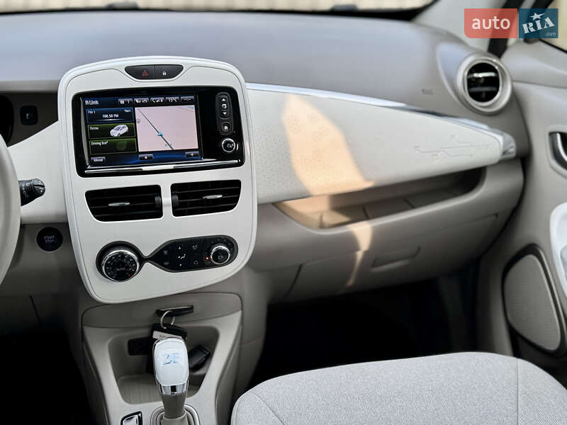 Хэтчбек Renault Zoe 2017 в Самборе фото 52 Хэтчбек Renault Zoe 2017 в Самборе