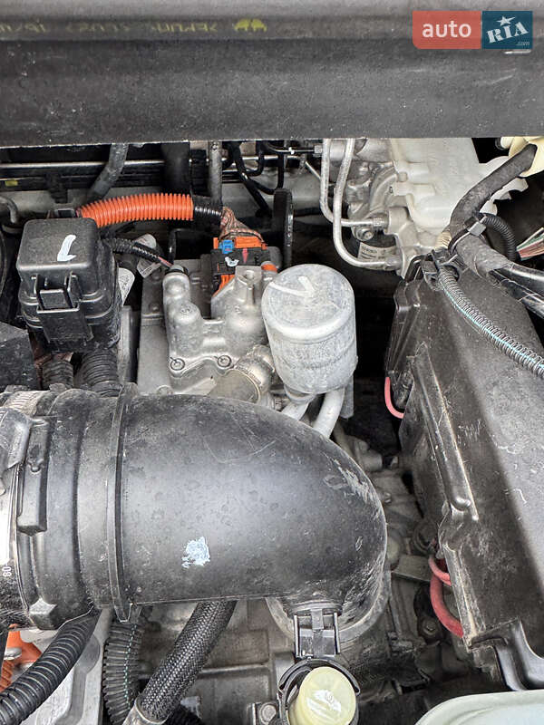 Хэтчбек Renault Zoe 2017 в Самборе фото 92 Хэтчбек Renault Zoe 2017 в Самборе